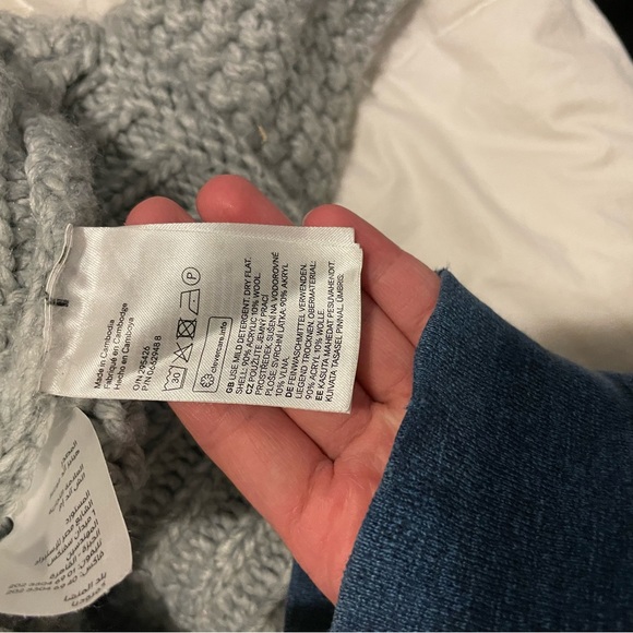 H&M Chunky Mock Neck Grey Knit Sweater Oversized NWOT - Picture 4 of 4